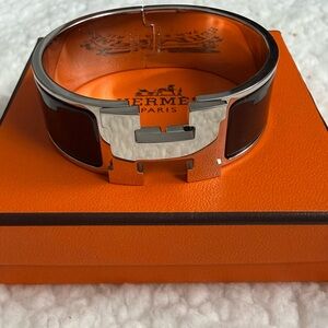 Wide 1inch Clic Clac H Bracelet in Black and Silver